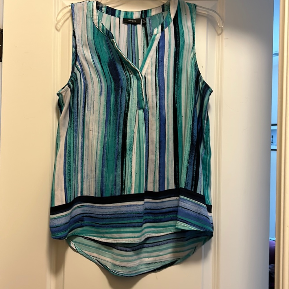 Striped Sleeveless Blouse!